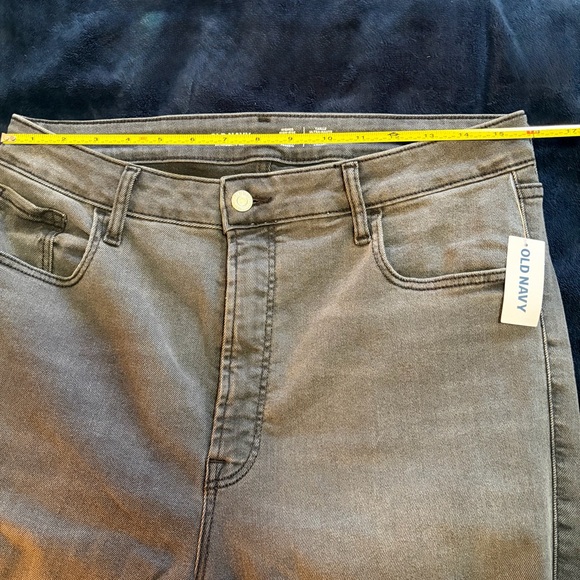 Old Navy Rockstar Higher-High Rise Super Skinny Jeans - Size 16 - NWT - Picture 5 of 7